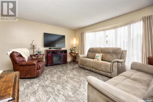 3379 Dent Crescent, Prince Albert, SK - Indoor Photo Showing Living Room