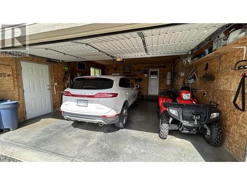 5153 Lakes Road, 108 Mile Ranch, BC -  Photo Showing Garage