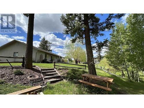 5153 Lakes Road, 108 Mile Ranch, BC - Outdoor