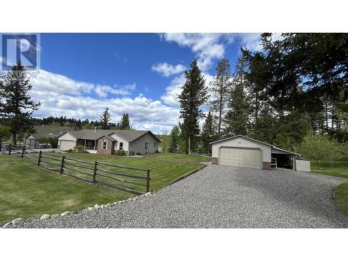 5153 Lakes Road, 108 Mile Ranch, BC - Outdoor