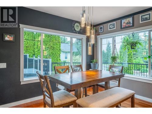 2593 Glenmount Place, Blind Bay, BC - Indoor Photo Showing Dining Room