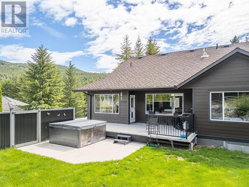 2593 Glenmount Place, Blind Bay, BC - Outdoor With Deck Patio Veranda