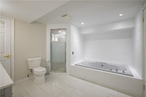 5 Ellen Street, Freelton, ON - Indoor Photo Showing Bathroom