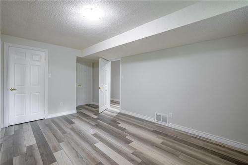 5 Ellen Street, Freelton, ON - Indoor Photo Showing Other Room