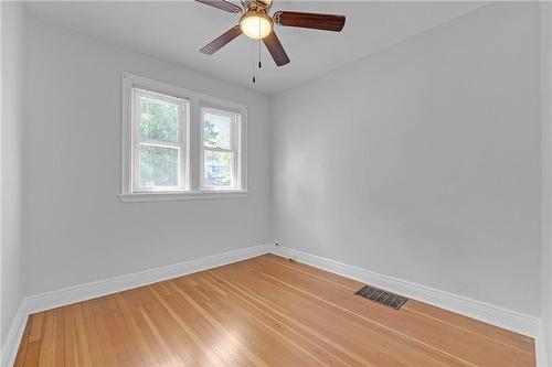 112 Prince George Avenue, Hamilton, ON - Indoor Photo Showing Other Room