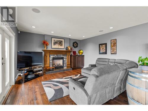 4400 Crystal Drive, Vernon, BC - Indoor Photo Showing Living Room With Fireplace