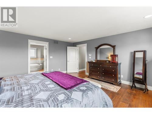 4400 Crystal Drive, Vernon, BC - Indoor Photo Showing Bedroom