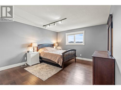 4400 Crystal Drive, Vernon, BC - Indoor Photo Showing Bedroom