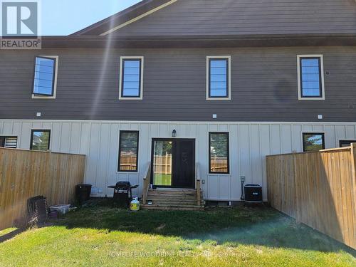 103 - 360 Quarter Town Line, Tillsonburg, ON - Outdoor With Exterior