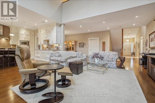 298 River Side Drive, Oakville (Old Oakville), ON - Indoor Photo Showing Living Room