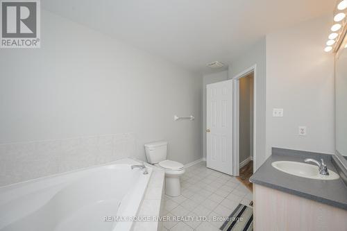 5130 Porter Street, Burlington, ON - Indoor Photo Showing Bathroom