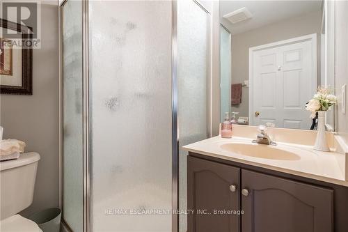 208 - 2075 Amherst Heights Drive, Burlington, ON - Indoor Photo Showing Bathroom