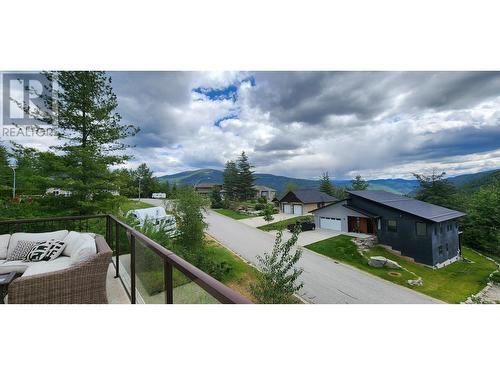 532 Blake Court, Warfield, BC - Outdoor With View