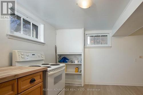 1131 Crumlin Side Road, London, ON - Indoor Photo Showing Kitchen