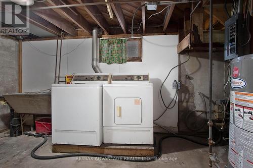 1131 Crumlin Side Road, London, ON - Indoor Photo Showing Laundry Room