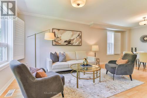 38 Toba Crescent, Brampton, ON - Indoor Photo Showing Living Room