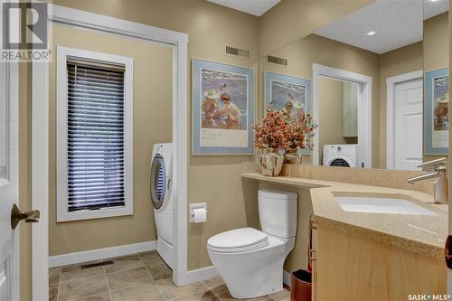 2415 Klein Place E, Regina, SK - Indoor Photo Showing Bathroom