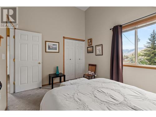 648 Sheep Creek Road, Kaleden, BC - Indoor Photo Showing Bedroom