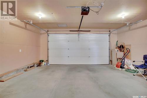 134 Bennion Crescent, Saskatoon, SK - Indoor Photo Showing Garage