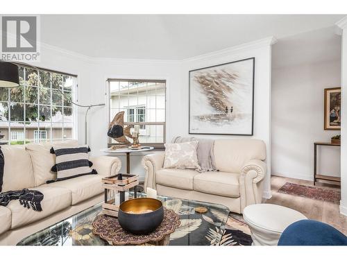 1220 25 Avenue Unit# 47, Vernon, BC - Indoor Photo Showing Living Room