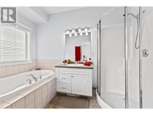 3727 Overlander Drive, Kamloops, BC - Indoor Photo Showing Bathroom