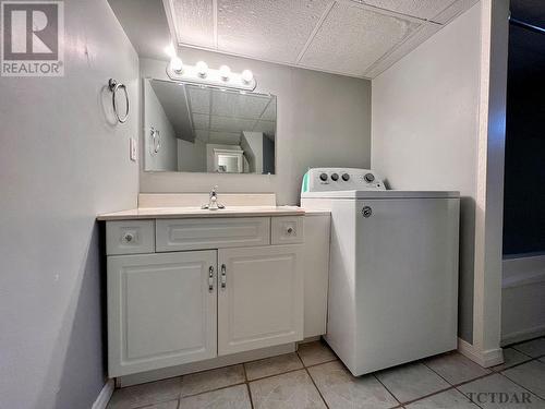 521 Waterloo Rd, Timmins, ON - Indoor Photo Showing Laundry Room