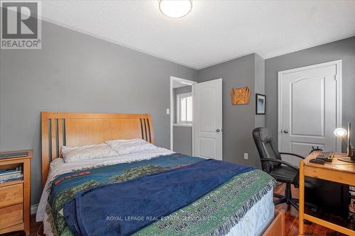 5033 Marjan Lane, Burlington, ON - Indoor Photo Showing Bedroom