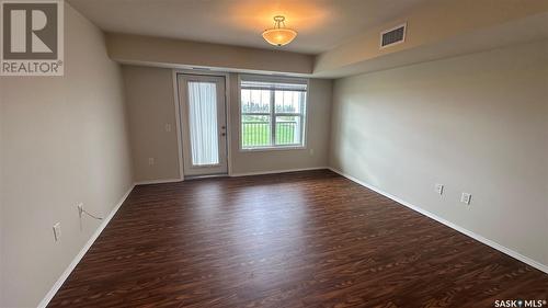 307 601 110Th Avenue, Tisdale, SK - Indoor Photo Showing Other Room