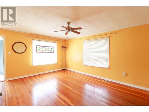 325 Nelson Avenue, Penticton, BC - Indoor Photo Showing Other Room