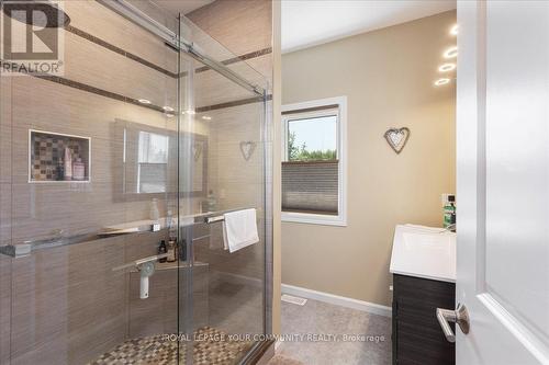 30 Trent River Road S, Kawartha Lakes, ON - Indoor Photo Showing Bathroom