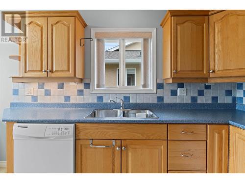 201 Kildonan Avenue Unit# 32, Enderby, BC - Indoor Photo Showing Kitchen With Double Sink