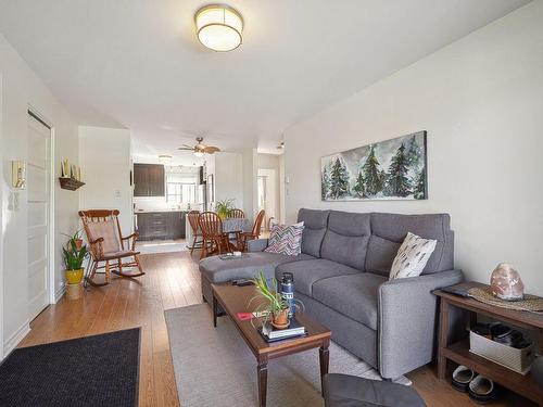 Overall view - 6 Rue St-Charles, Montréal (L'Île-Bizard/Sainte-Geneviève), QC - Indoor Photo Showing Living Room