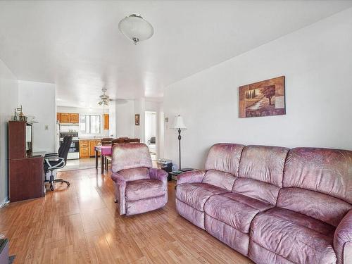 Overall view - 6 Rue St-Charles, Montréal (L'Île-Bizard/Sainte-Geneviève), QC - Indoor Photo Showing Living Room