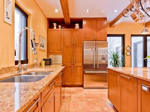 Cuisine - 6 Rue Baldini, Stoke, QC - Indoor Photo Showing Kitchen With Double Sink