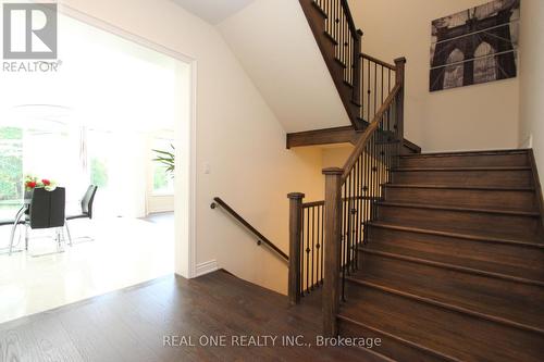108 Silk Twist Drive, East Gwillimbury, ON - Indoor Photo Showing Other Room