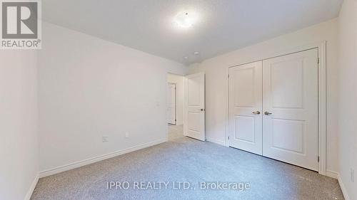 22 Sassafras Road, Springwater (Midhurst), ON - Indoor Photo Showing Other Room