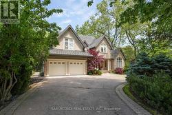 1497 INDIAN GROVE  Mississauga, ON L5H 2S5