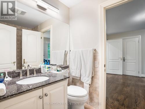 1497 Indian Grove, Mississauga, ON - Indoor Photo Showing Bathroom