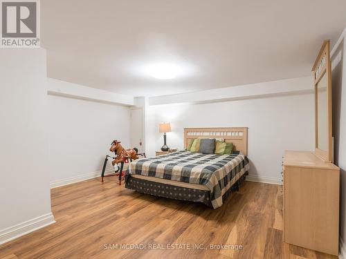 1497 Indian Grove, Mississauga, ON - Indoor Photo Showing Bedroom