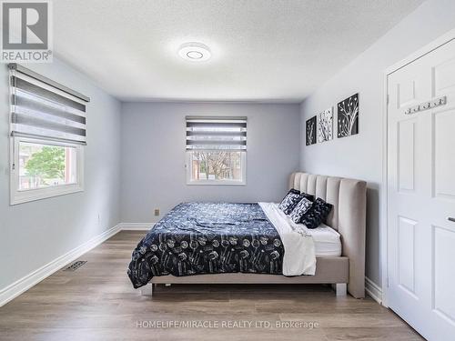 3821 Trelawny Circle, Mississauga, ON - Indoor Photo Showing Bedroom