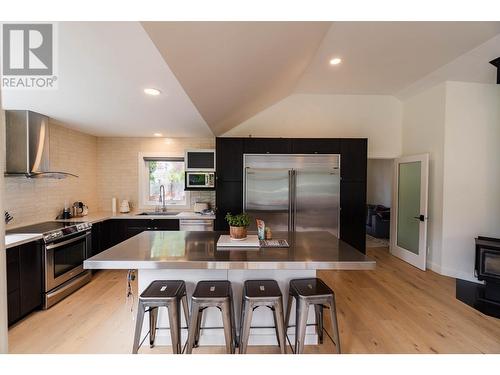 834  3A Highway, Nelson, BC - Indoor Photo Showing Kitchen With Upgraded Kitchen