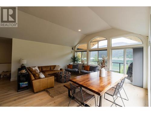 834  3A Highway, Nelson, BC - Indoor