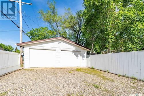 777 Hochelaga Street E, Moose Jaw, SK - Outdoor