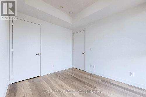 1111 - 5180 Yonge Street, Toronto, ON - Indoor Photo Showing Other Room