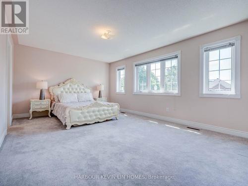 45 Henricks Crescent, Richmond Hill, ON - Indoor Photo Showing Bathroom