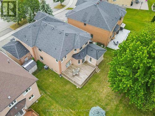 45 Henricks Crescent, Richmond Hill, ON - Outdoor