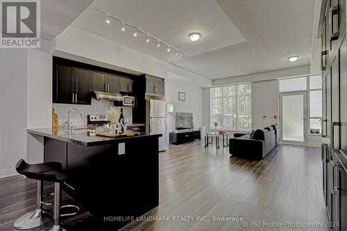 D105 - 33 Clegg Road, Markham, ON - Indoor Photo Showing Kitchen