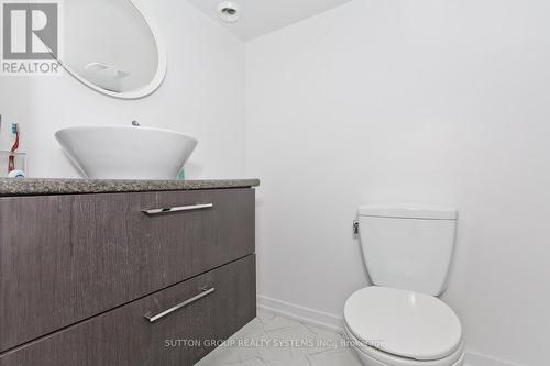 437 Daralea Heights, Mississauga, ON - Indoor Photo Showing Bathroom