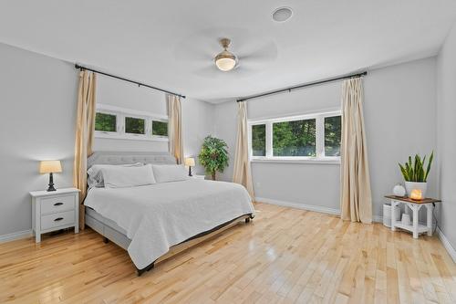 9-6500 15 Avenue, Salmon Arm, BC - Indoor Photo Showing Bedroom