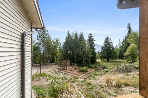 9-6500 15 Avenue, Salmon Arm, BC - Outdoor